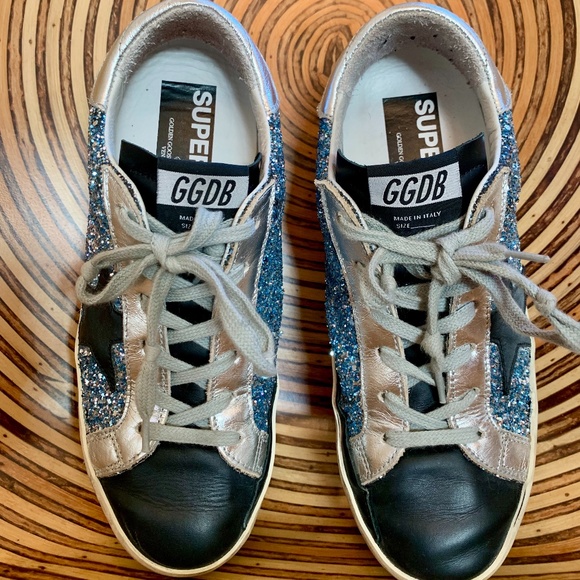 (SIZE 7) GOLDEN GOOSE NAVY/SILVER SNEAKER (37) - Picture 3 of 16